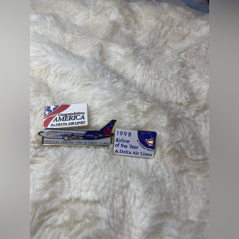 Vintage, limited, edition, delta pins